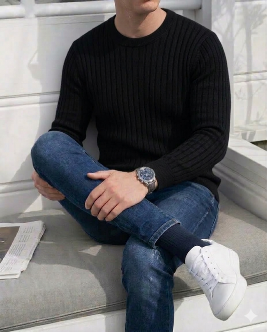 Pull Noir Côtelé Élégance Classique